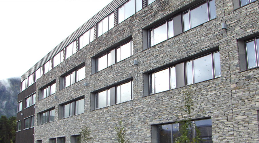 Fasade fra Norheim Natursten